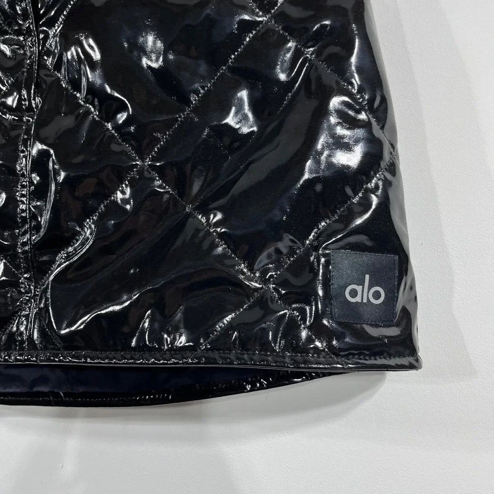 Alo Yoga Snomoto Quilted Mini Skirt Black Puffer Womens Medium Athleisure